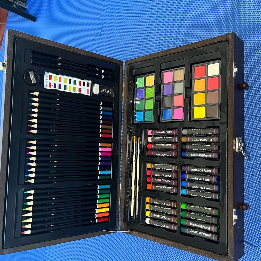Gallery Studio Paint Pastels Colored Pencils Art Set 142 Pieces in Wooden Case - Picture 1 of 6